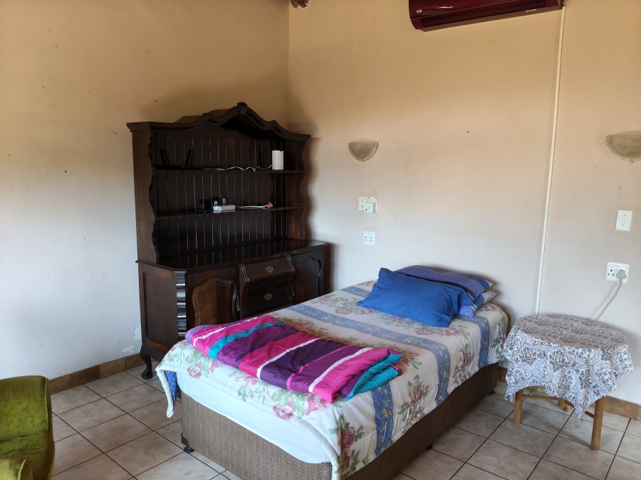 5 Bedroom Property for Sale in Broederstroom North West